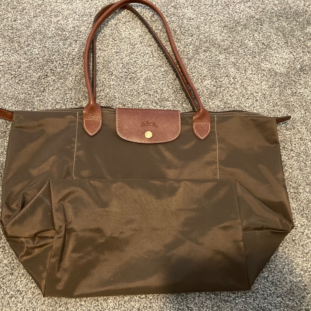 Green longchamp tote